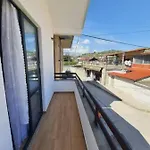 32 * بيرات